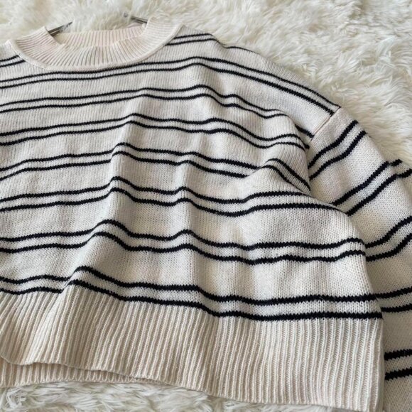 Mockya Neck Striped Short Knit XL White x Navy - Picture 3 of 6